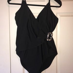 Women’s Shape FX swimsuit size 18 one piece